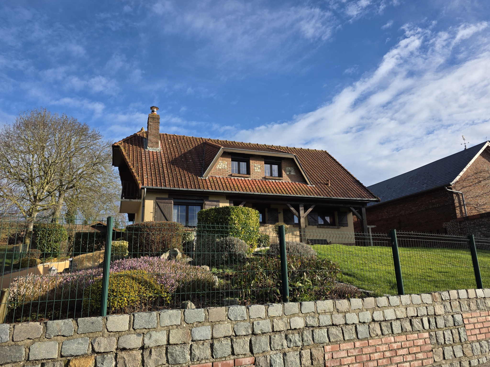 Maison traditionnelle dans village proche de EU